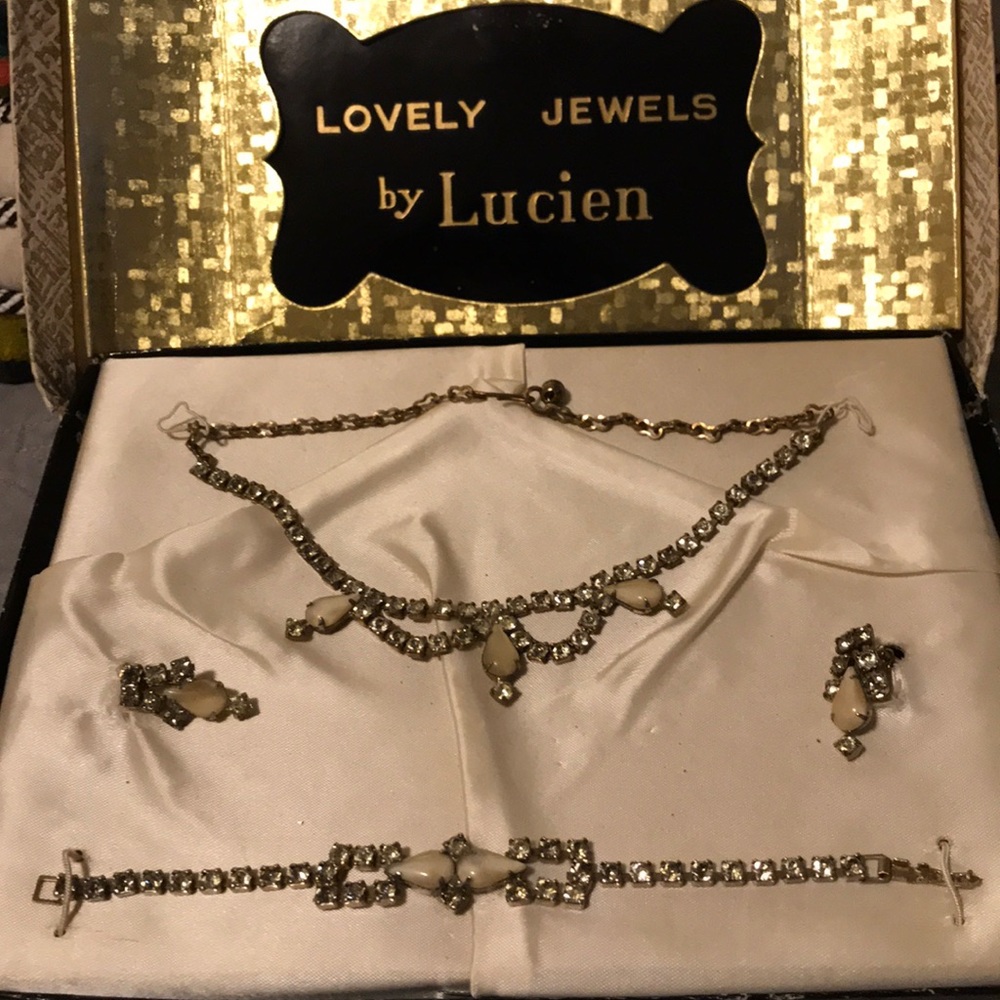 Lovely Jewels by Lucien necklace/earring/bracelet